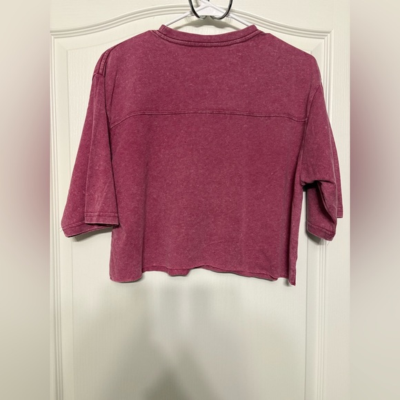 Betty Boop Graphic Crop Tee - Picture 5 of 6